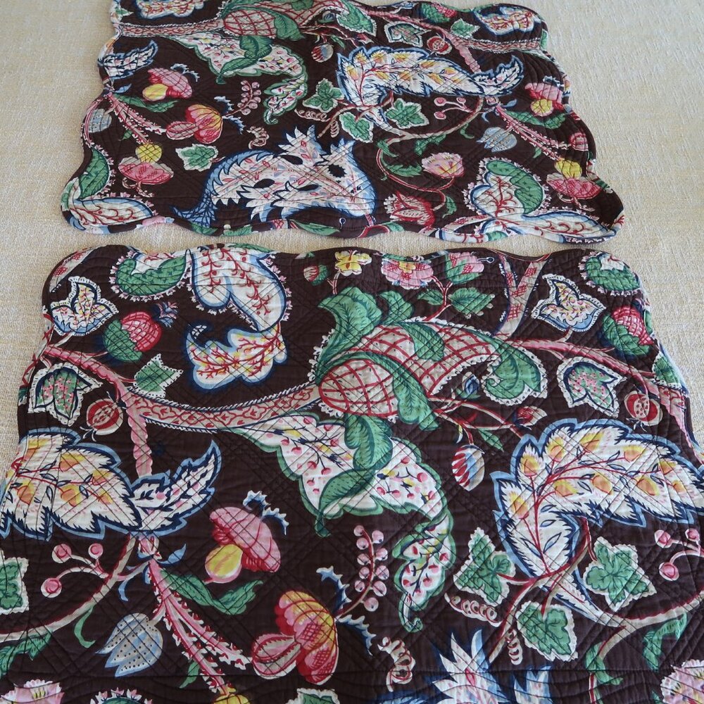 2 Jane Seymour Brown Floral Scalloped Pillow Shams